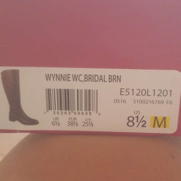 Boots - Picture 3 of 3